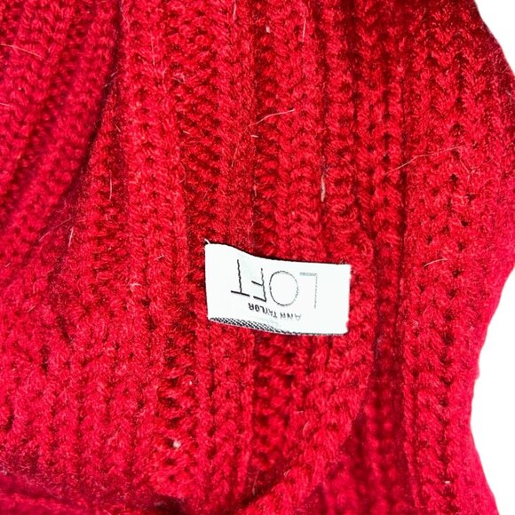 Ann Taylor LOFT cranberry red cable knit scarf - Picture 4 of 4